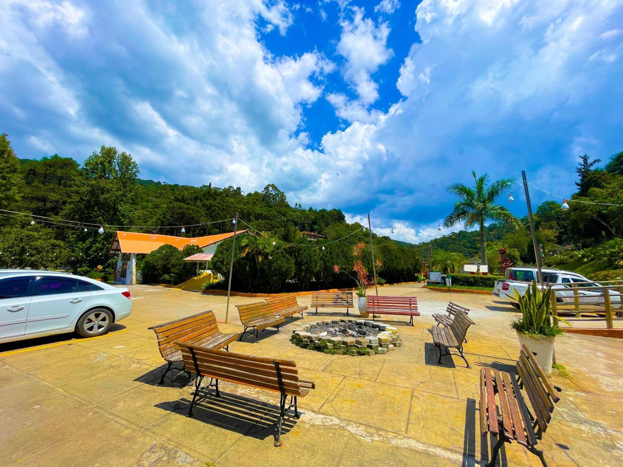 Harmonia Hotel